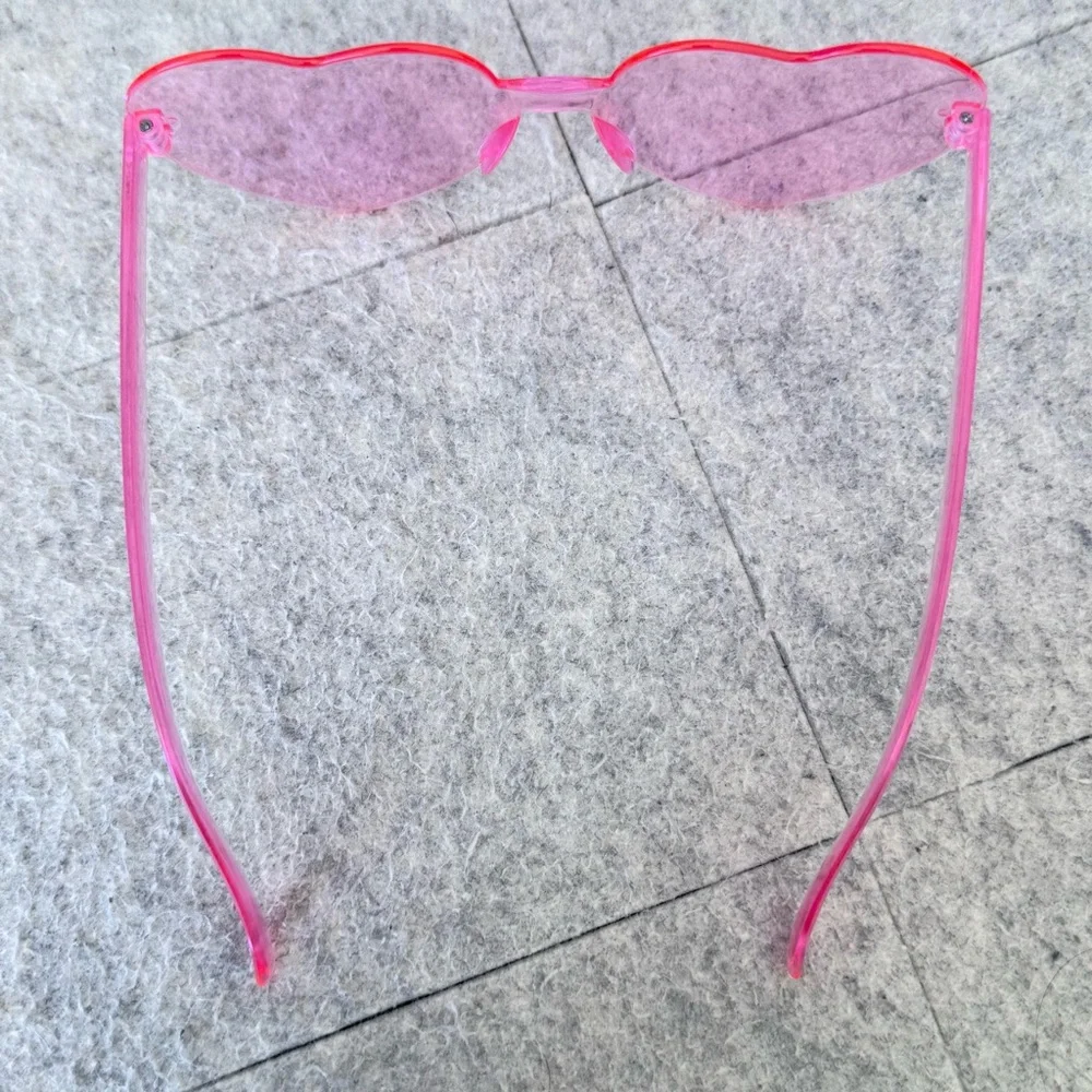 Valentine’s Day Heart-Shaped Kids Sunglasses - Red and Pink, Set of 4 (E35)